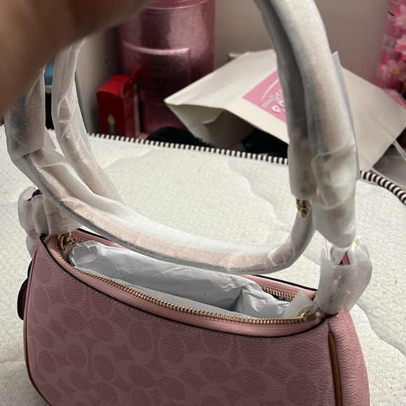 Coach Teri Shoulder Bag - Picture 7 of 7